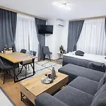 Pirin Skilift - Cozy & Modern App In Bansko, 100 M To The Gondola بانسكو
