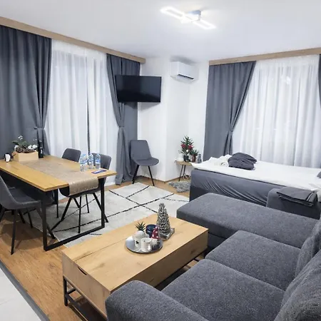 Pirin Skilift - Cozy & Modern App In Bansko, 100 M To The Gondola Banszko